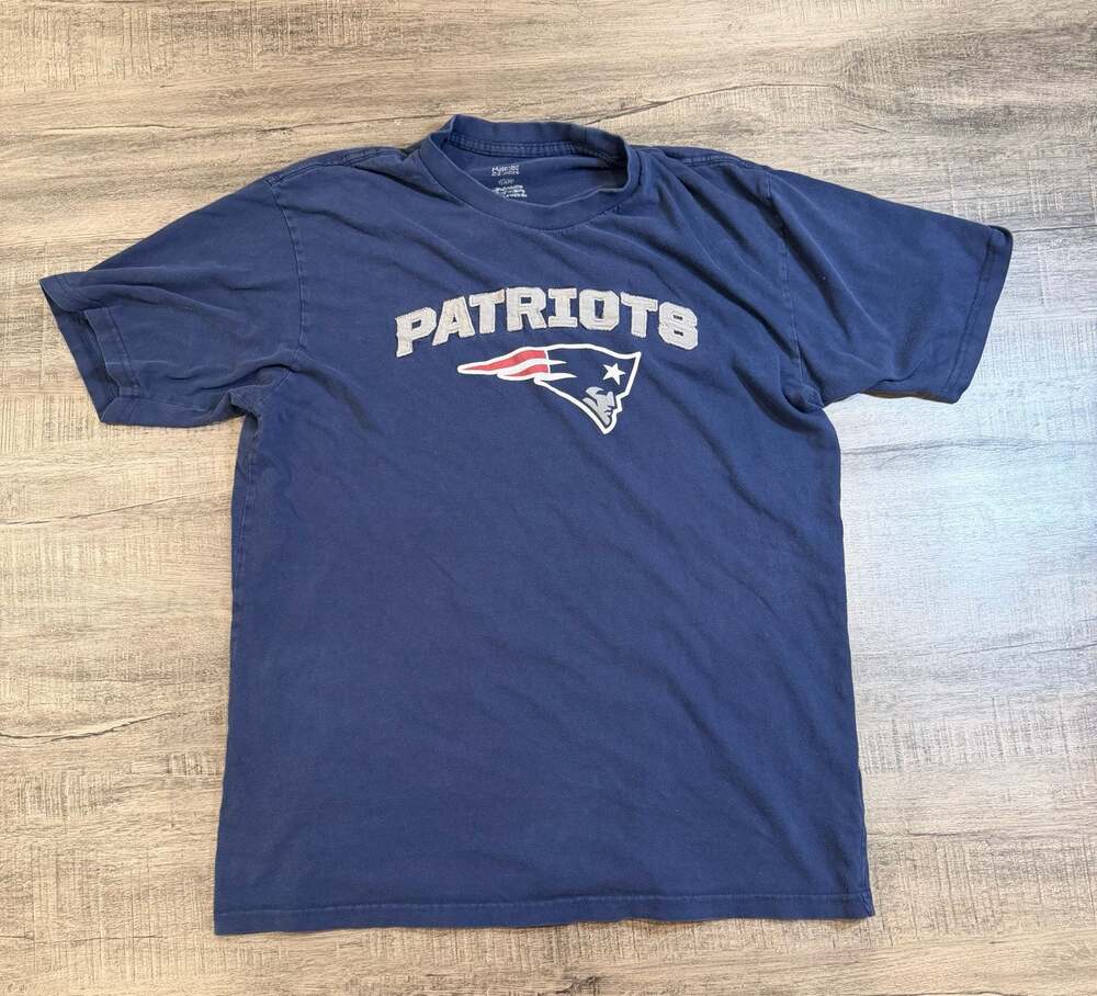 Majestic Athletic New England Patriots NFL Blue T-Shirt Men's Size Large